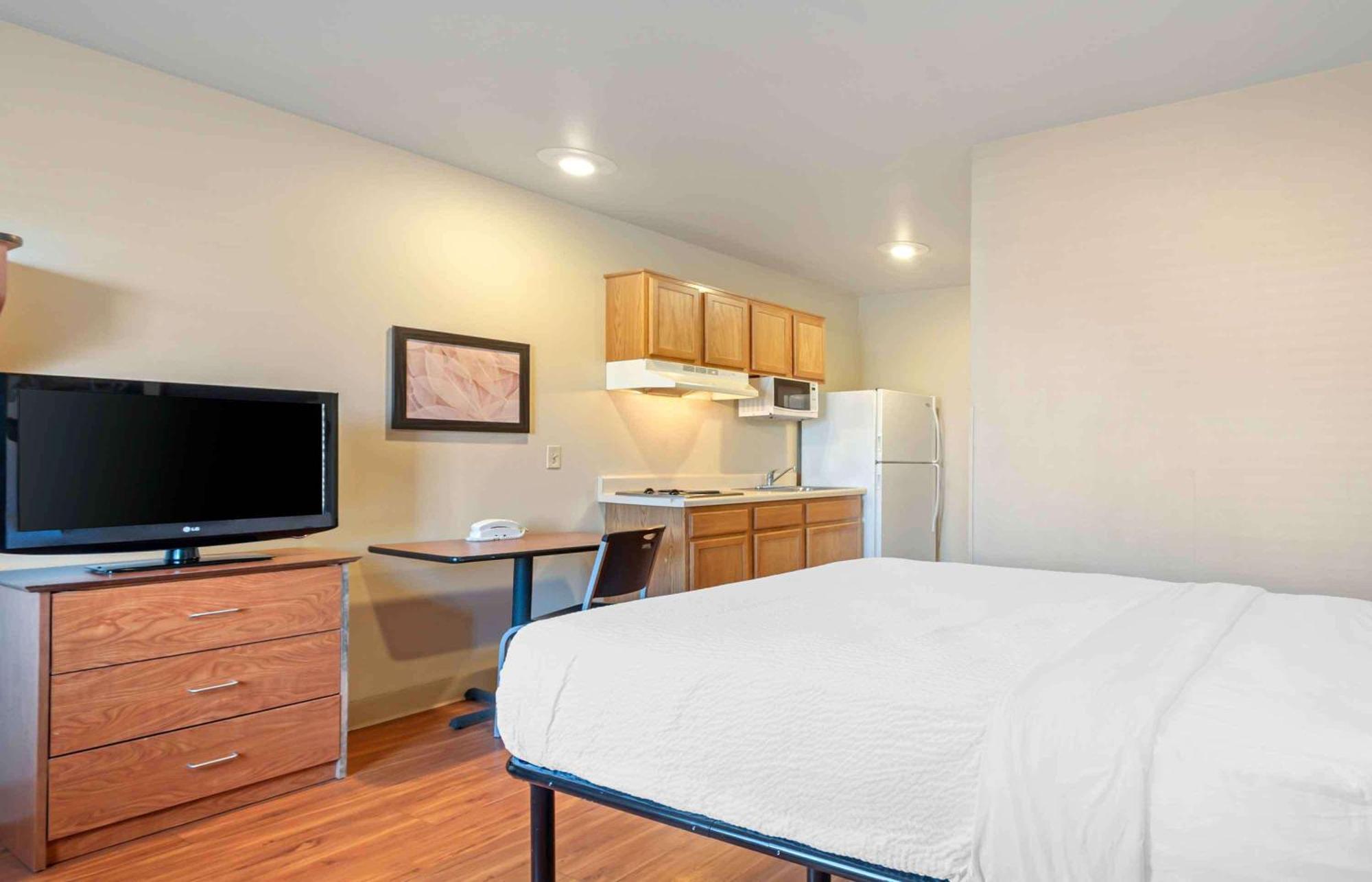 Extended Stay America Select Suites - Colorado Springs - Airport Eksteriør bilde