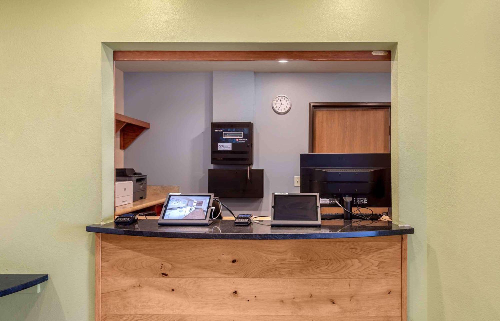 Extended Stay America Select Suites - Colorado Springs - Airport Eksteriør bilde