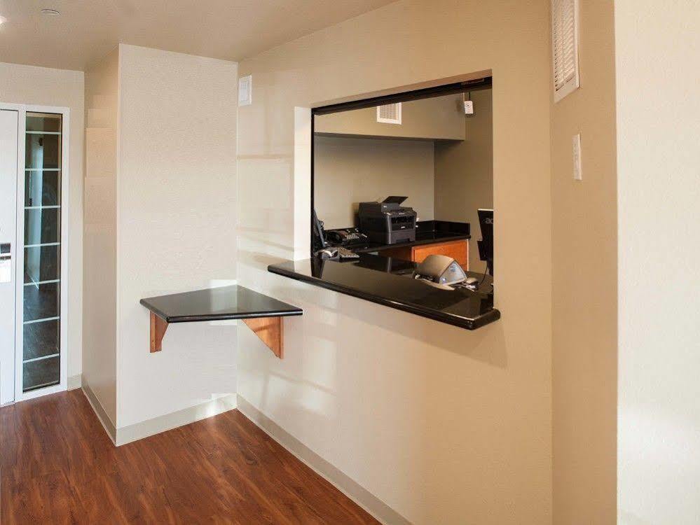 Extended Stay America Select Suites - Colorado Springs - Airport Eksteriør bilde